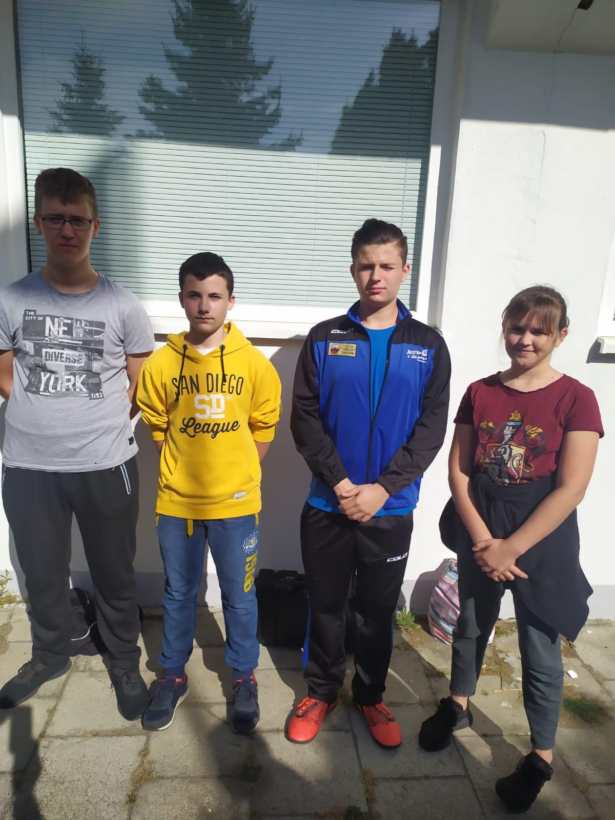 Młodzi zawodnicy klubu LOK "TARCZA" Goleniów