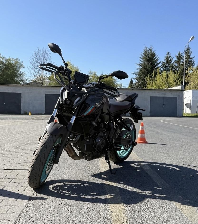 YAMAHA